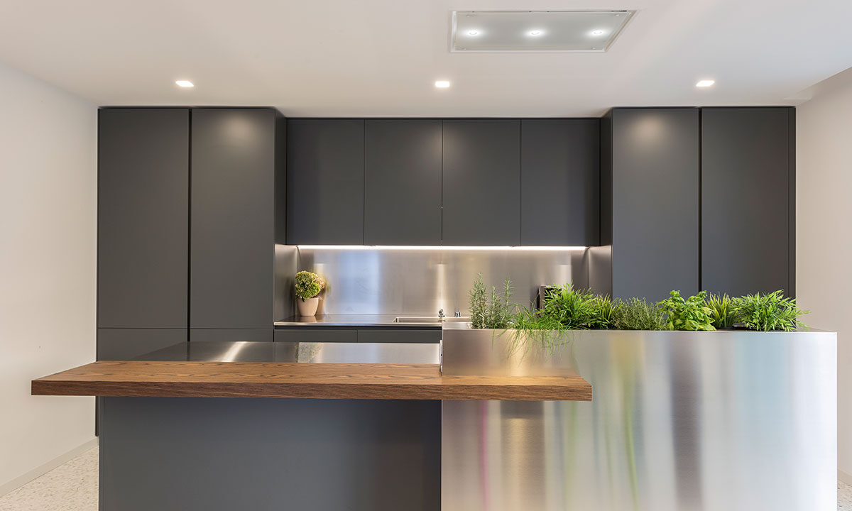 cucina-moderna-acciaio-2