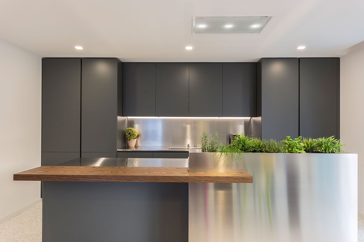 cucina-moderna-acciaio-2