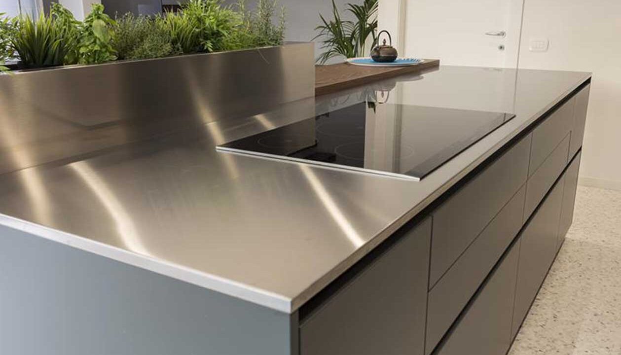 cucina-moderna-acciaio-2b