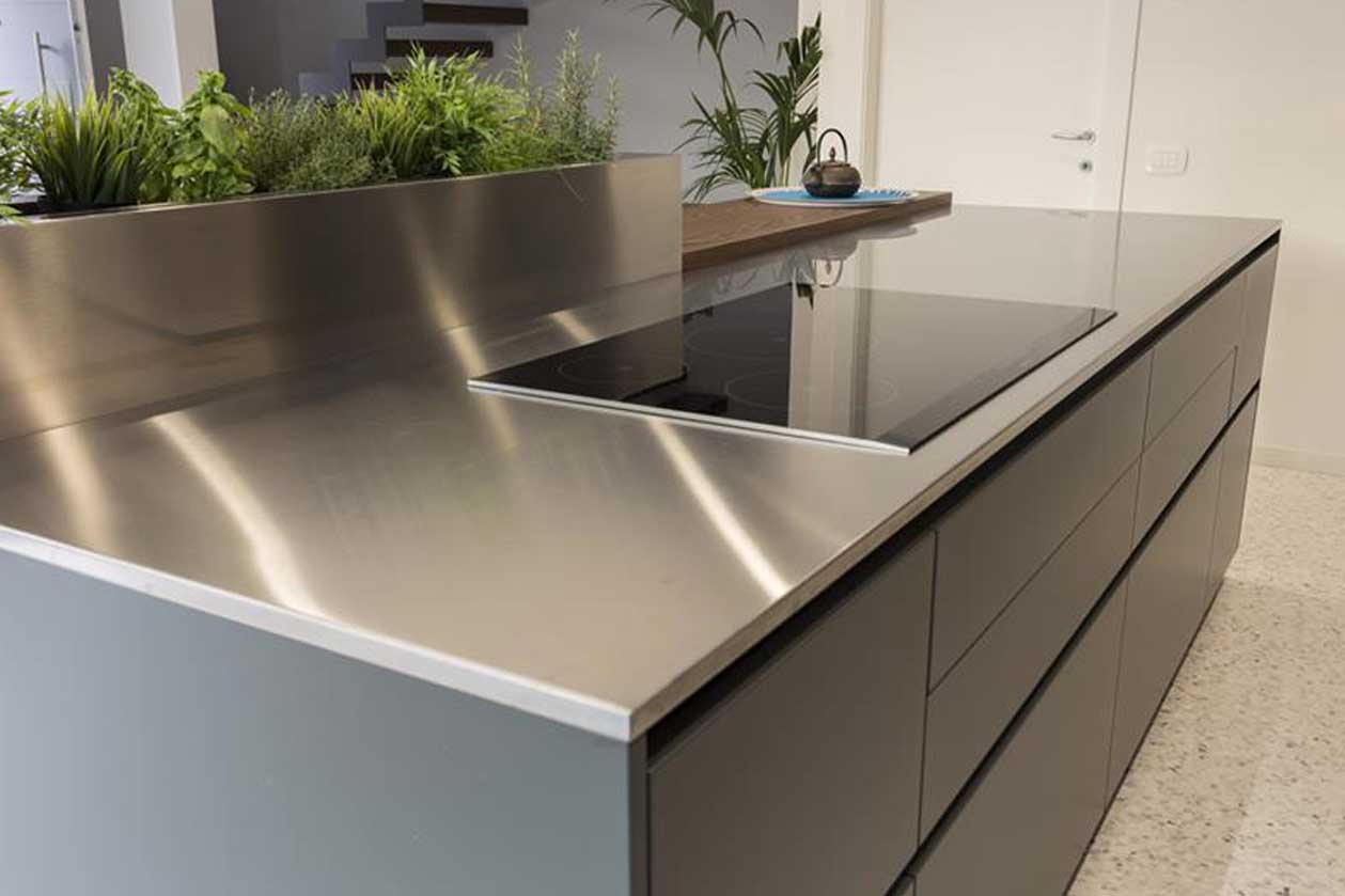 cucina-moderna-acciaio-2b
