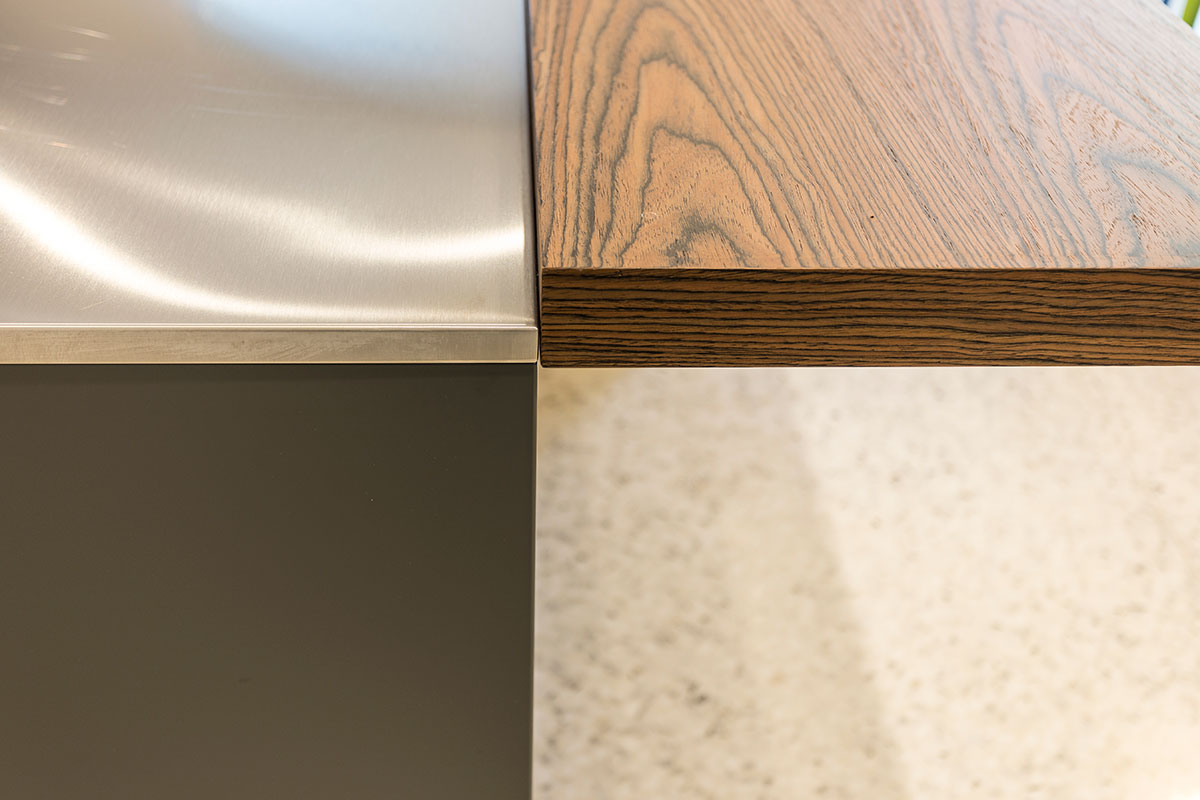 cucina-moderna-acciaio