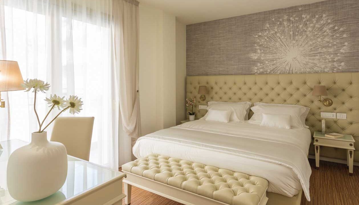 arredo-classico-hotel-rosa-purpurea-1