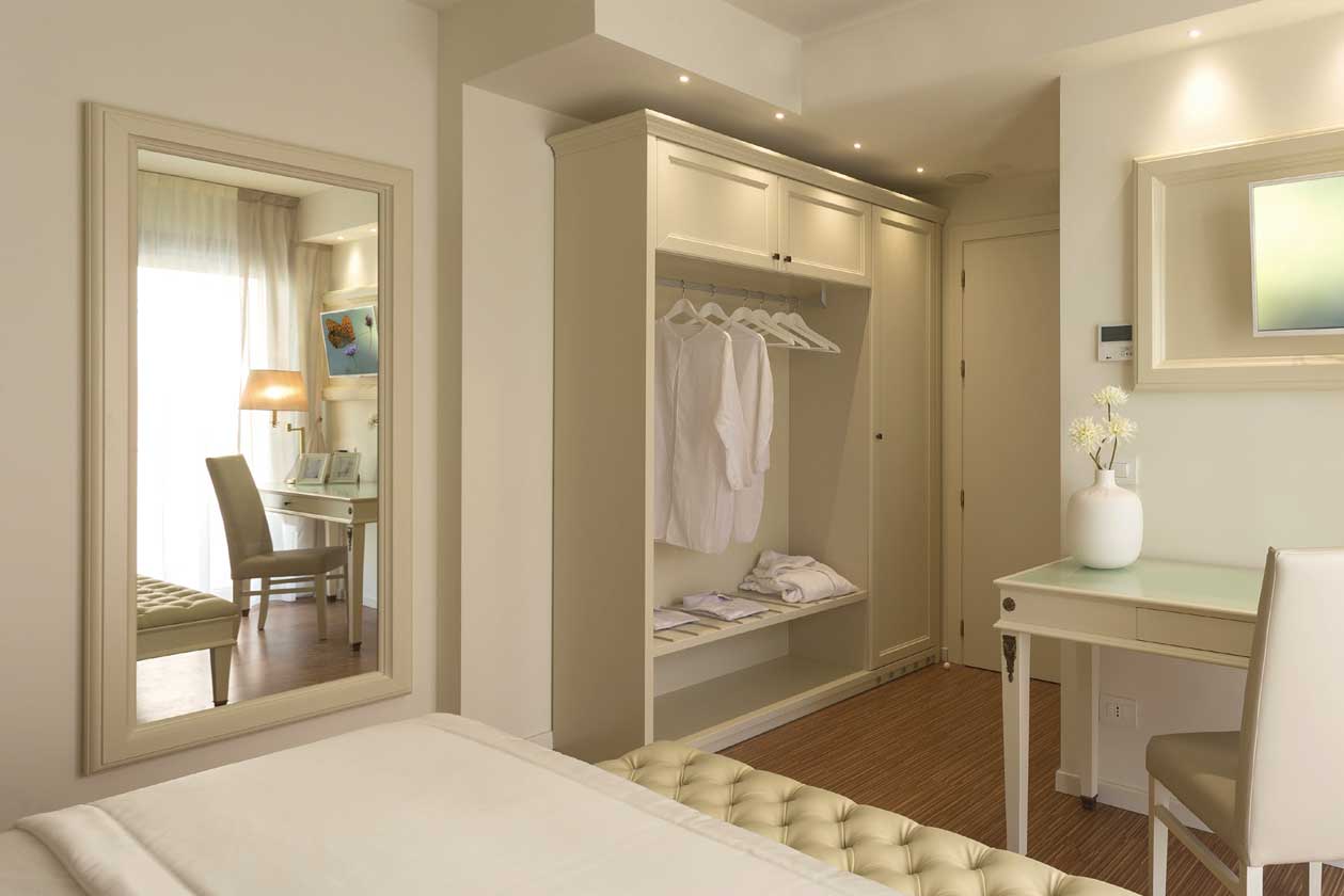 arredo-classico-hotel-rosa-purpurea-2