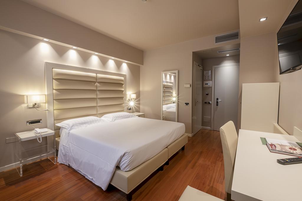 rinnovo-arredo-hotel-touring-elegante-3