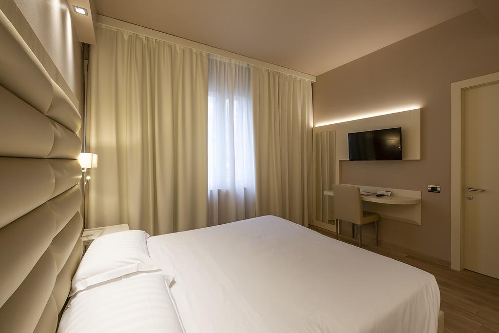 rinnovo-arredo-hotel-touring-elegante-6