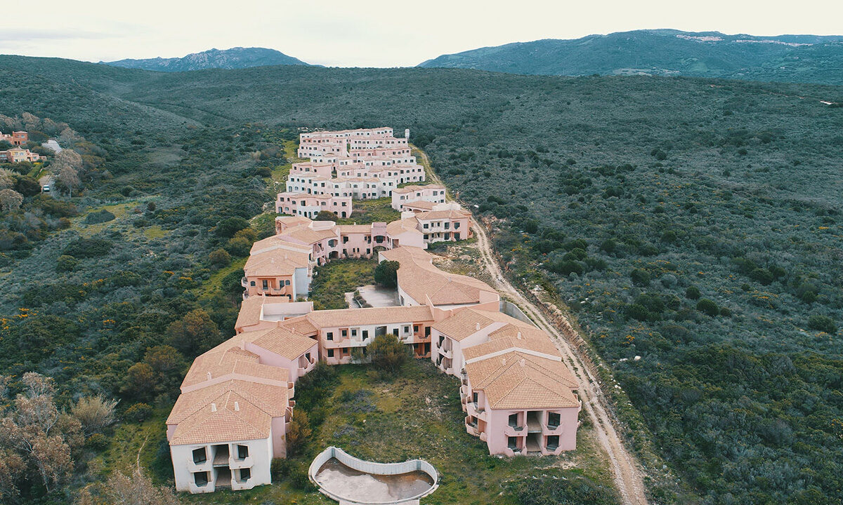 resort-red-sun-village-sardegna-0