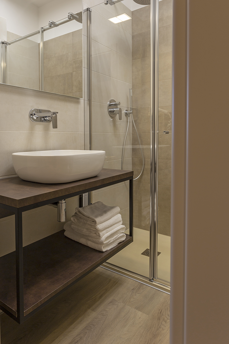 15b-arredamento-hotel-moderno-minimale