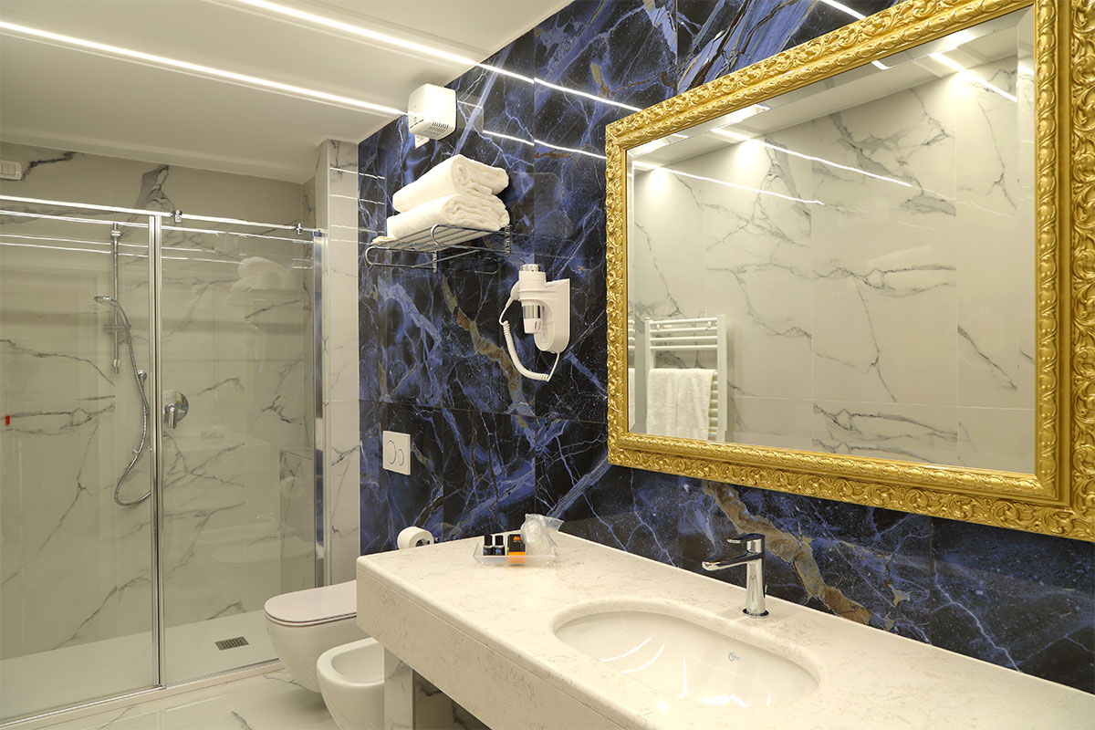 11-arredo-hotel-stile-neoclassico