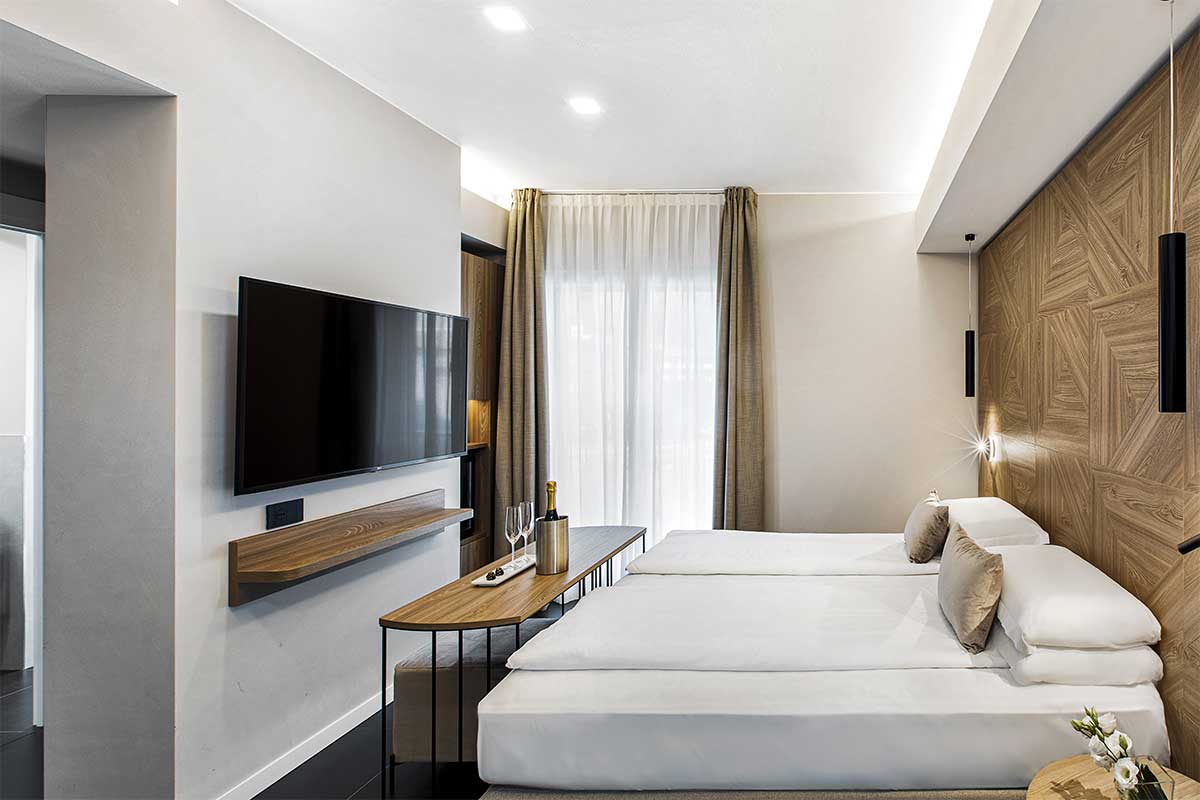 8-arredamento-camere-moderne-legno-boutique-hotel