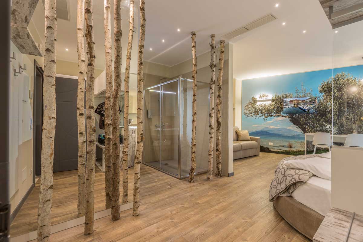 arredamento-suite-lago-di-garda-16