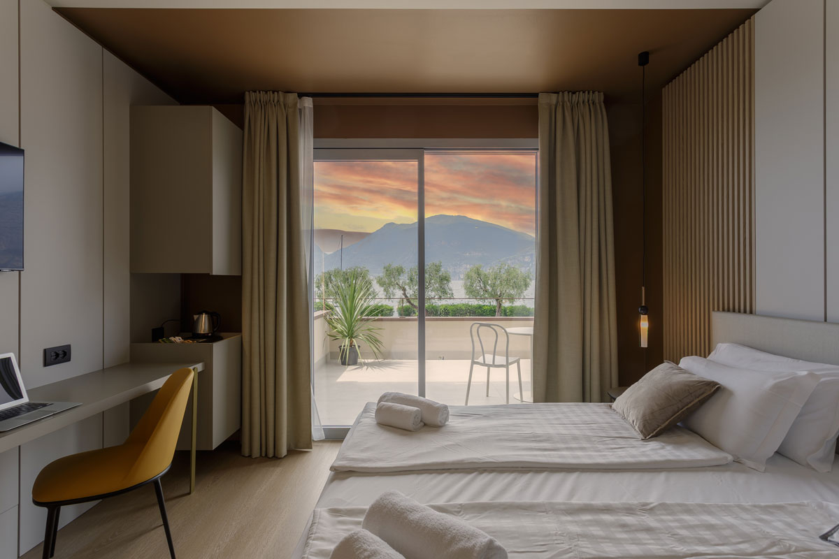 arredo-hotel-drago-lago-garda-camera-moderna-20