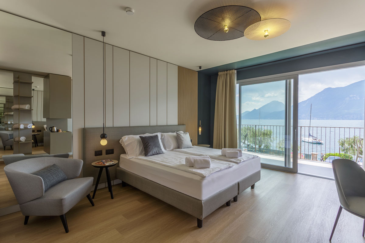 arredo-hotel-drago-lago-garda-camera-moderna-38