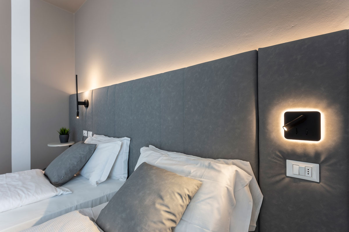 arredo-moderno-funzionale-hotel-mare-12