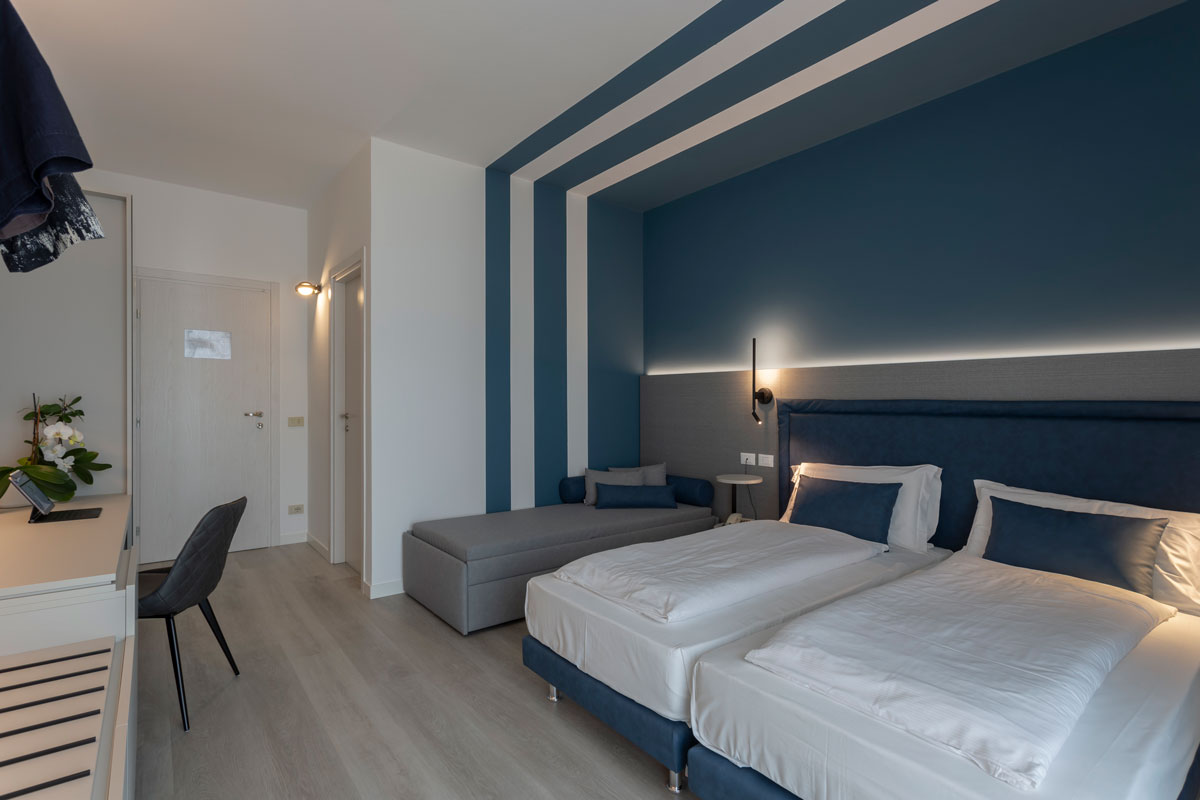 arredo-moderno-funzionale-hotel-mare-17