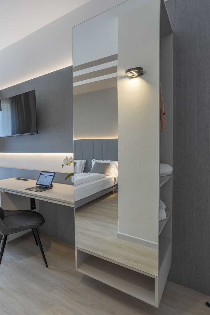 arredo-moderno-funzionale-hotel-mare-3