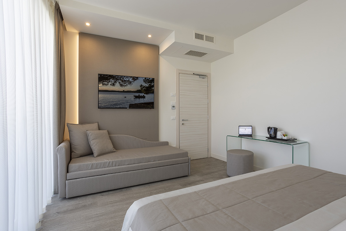soluzioni-salvaspazio-arredo-hotel-doriana-moderno-caorle-6