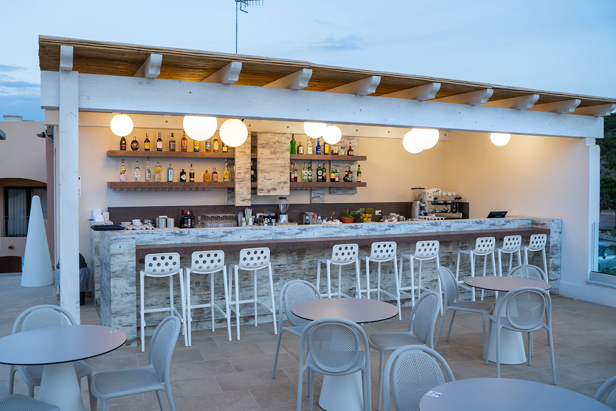 7-bancone-bar-su-misura