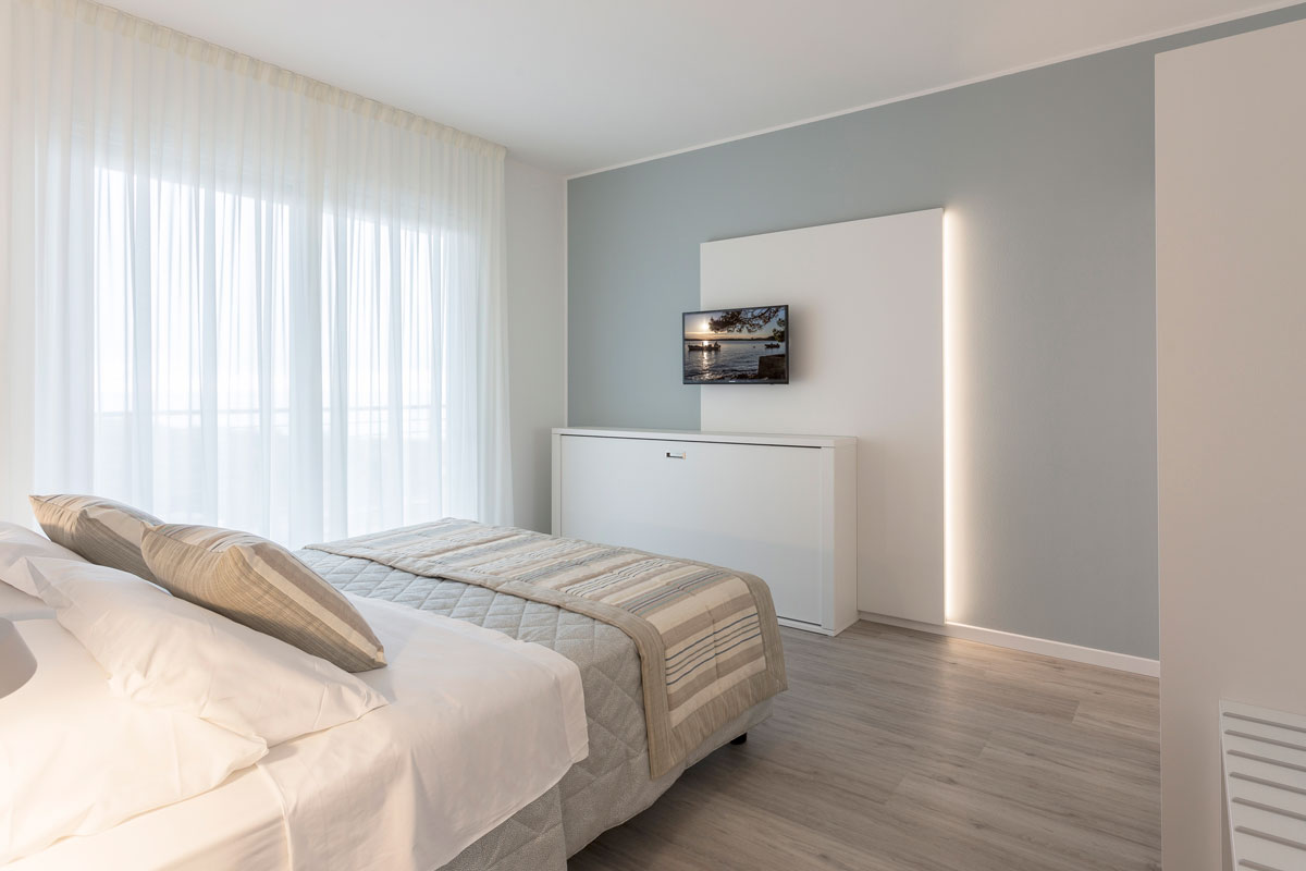 arredamenti-per-camere-hotel-moderno-jesolo-5