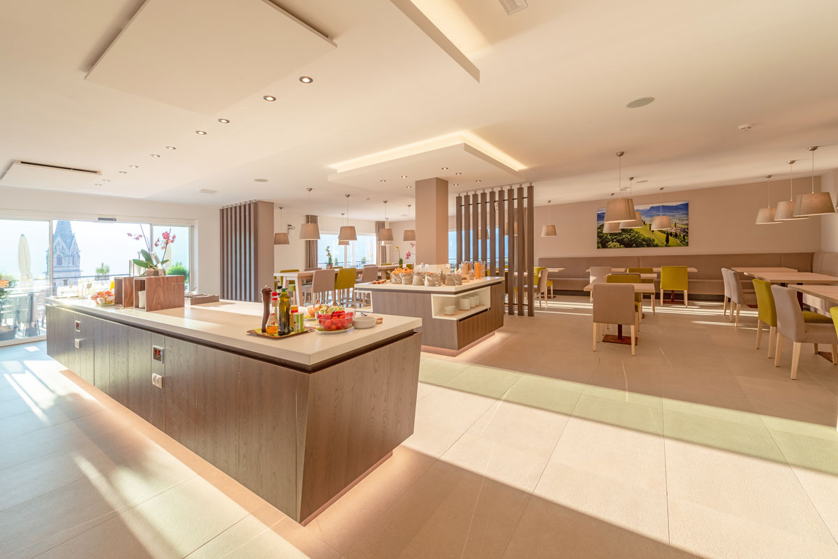 arredo-moderno-sala-ristorante-3