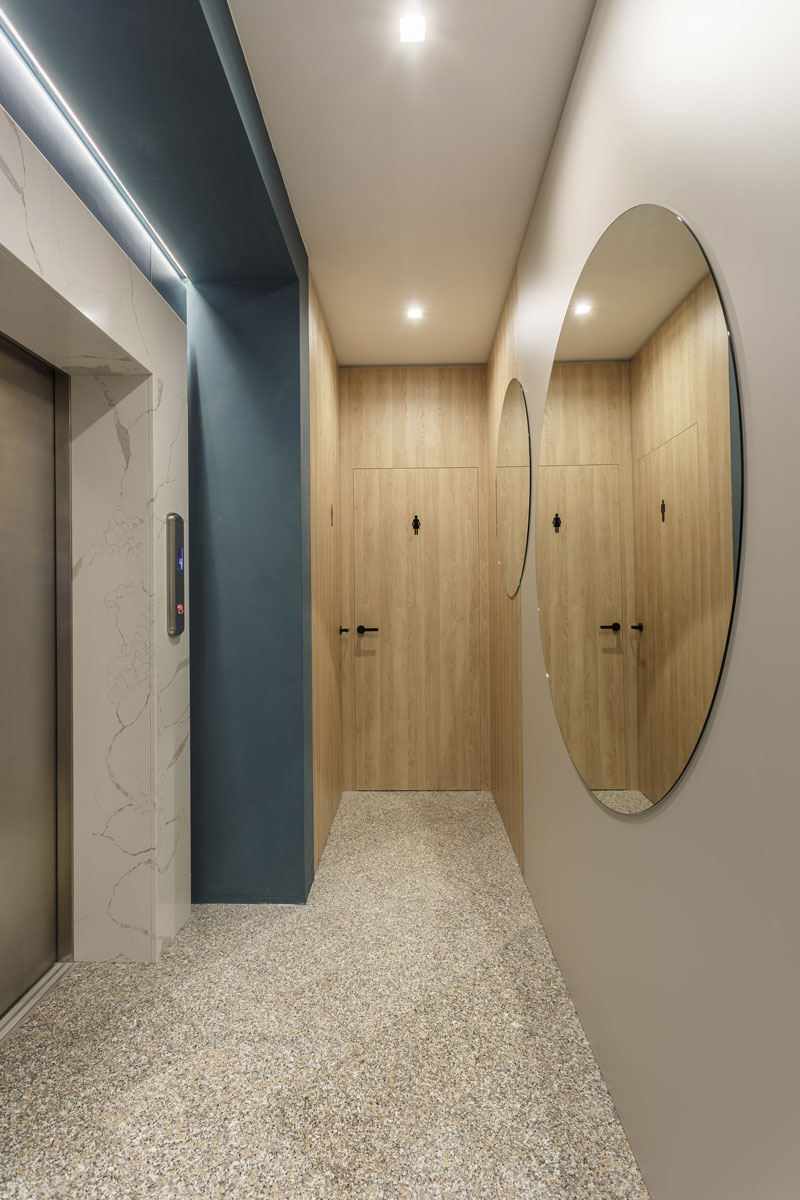 arredo-reception-hotel-moderno-su-misura-7