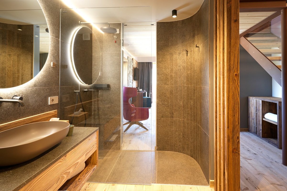 camera-hotel-design-montagna-legno-portule-4