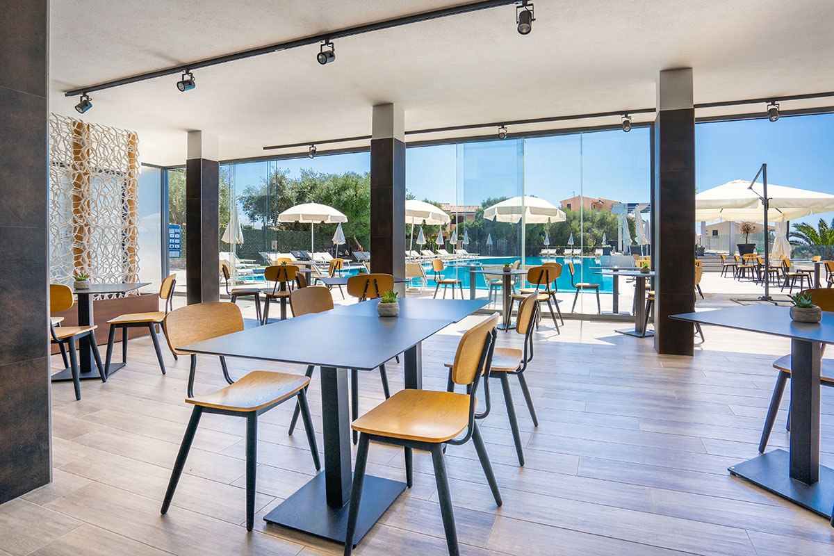 mobili-bar-legno-metallo-nero-10