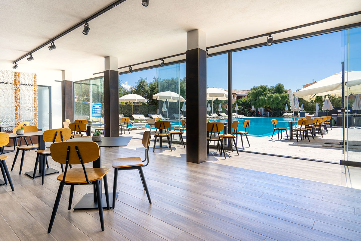 mobili-bar-legno-metallo-nero-7