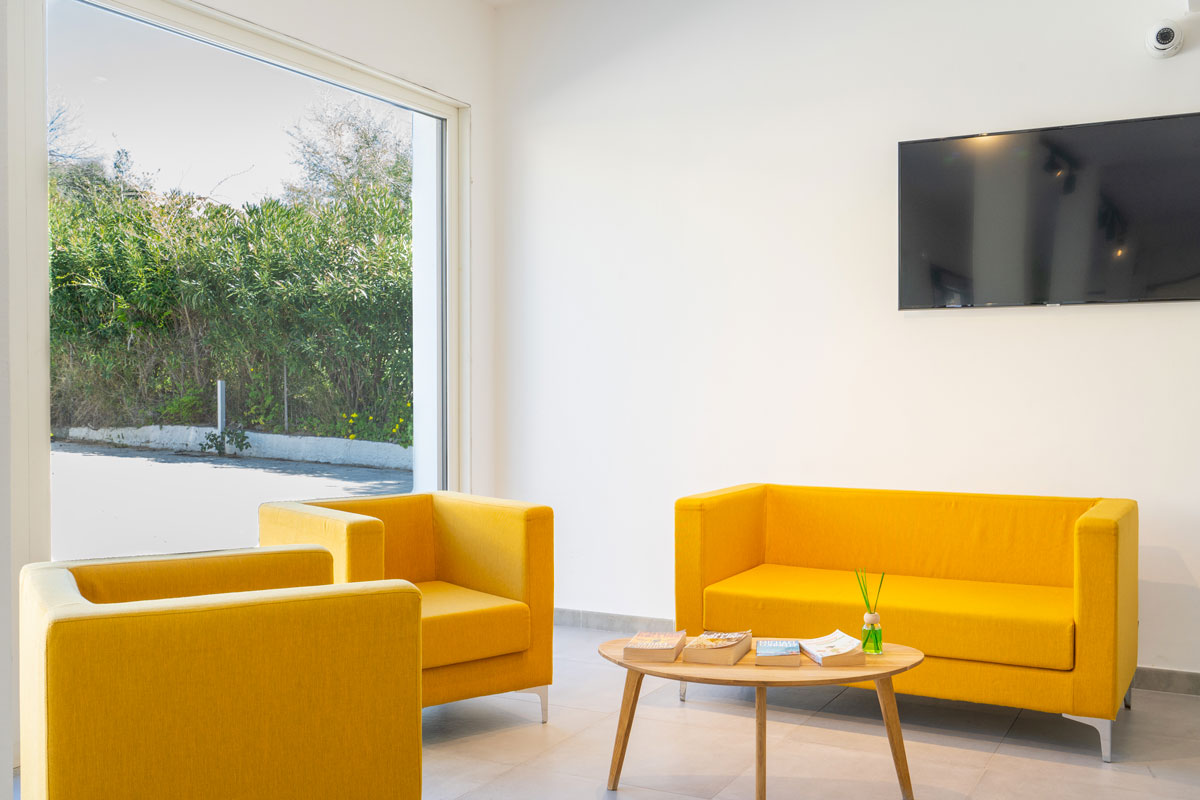 arredamenti-reception-moderni-personalizzati-9