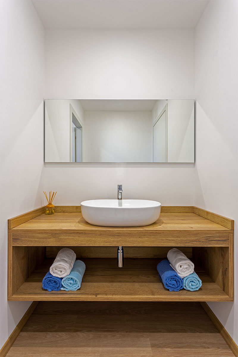 arredamento-studio-medico-moderno-vicenza-1