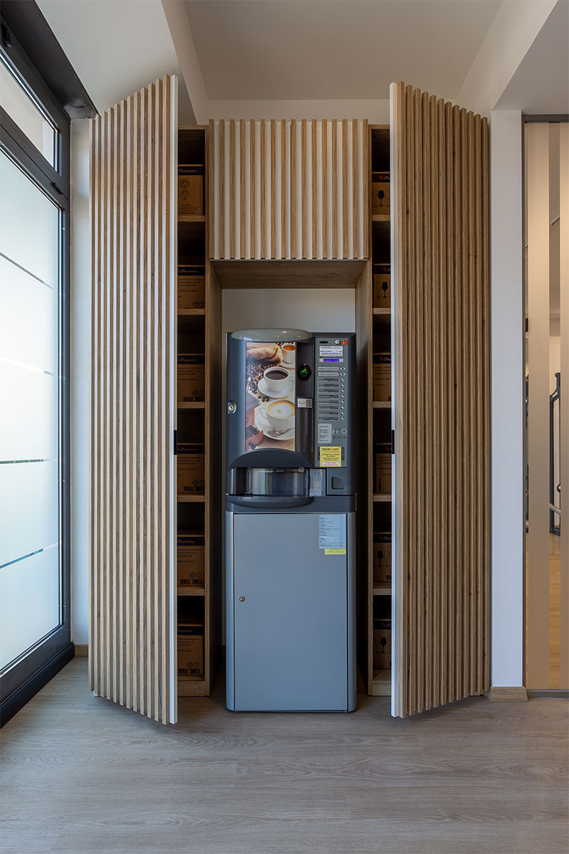 arredamento-studio-medico-moderno-vicenza-12