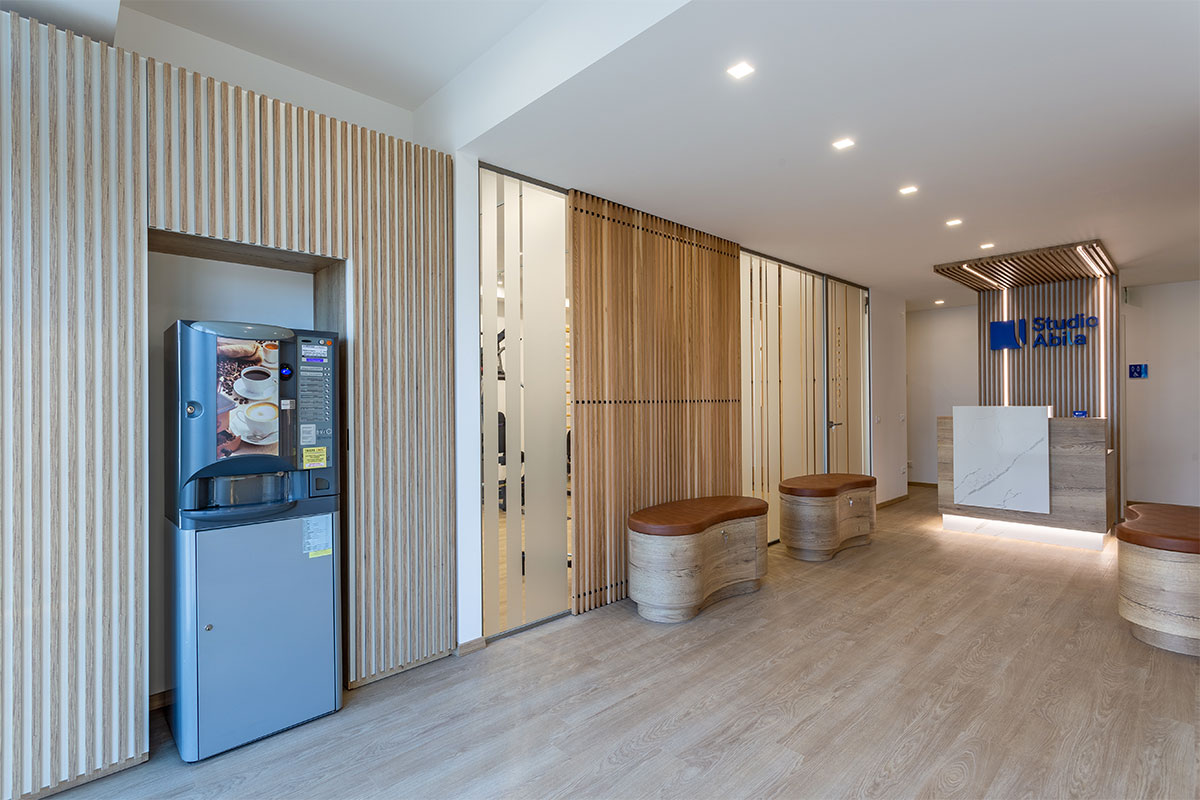 arredamento-studio-medico-moderno-vicenza-19