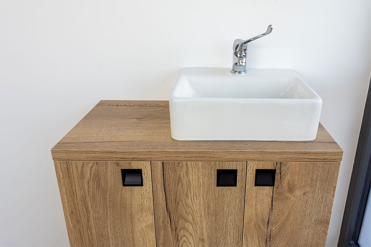 arredamento-studio-medico-moderno-vicenza-2