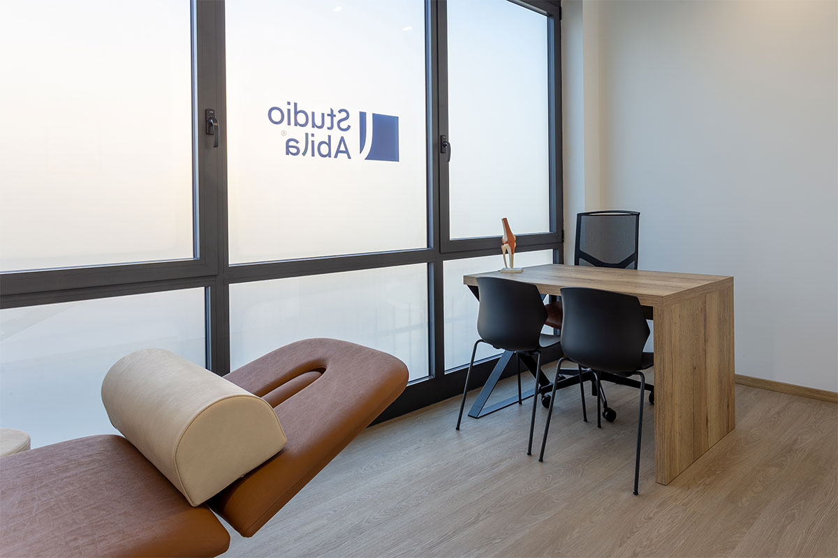 arredamento-studio-medico-moderno-vicenza-7