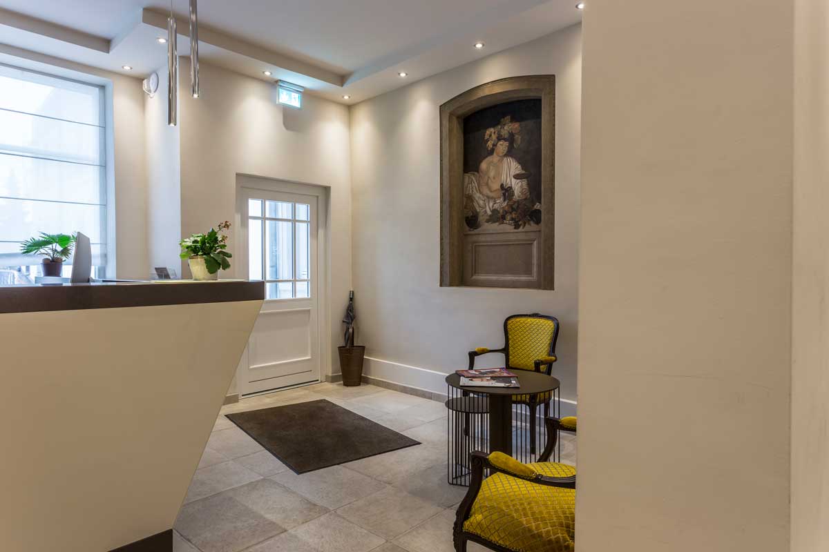 arredo-reception-elegante-su-misura-10