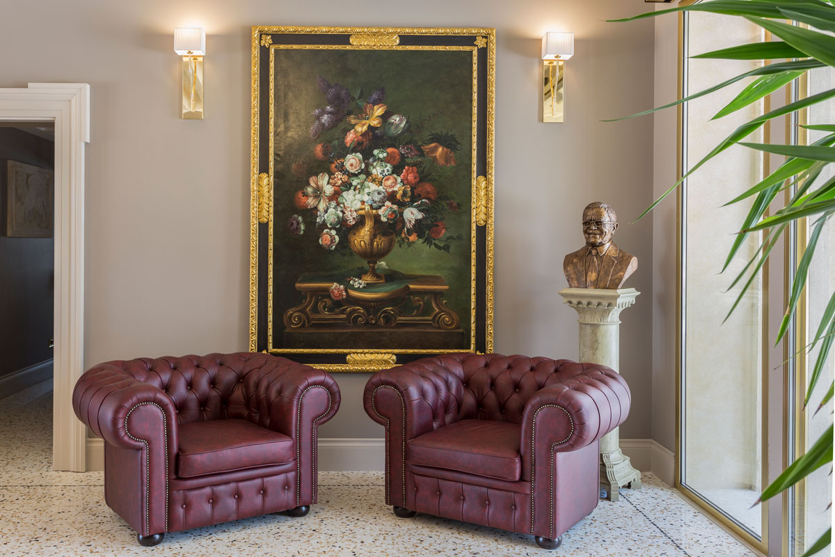 arredo-reception-hotel-di-lusso-verona-12