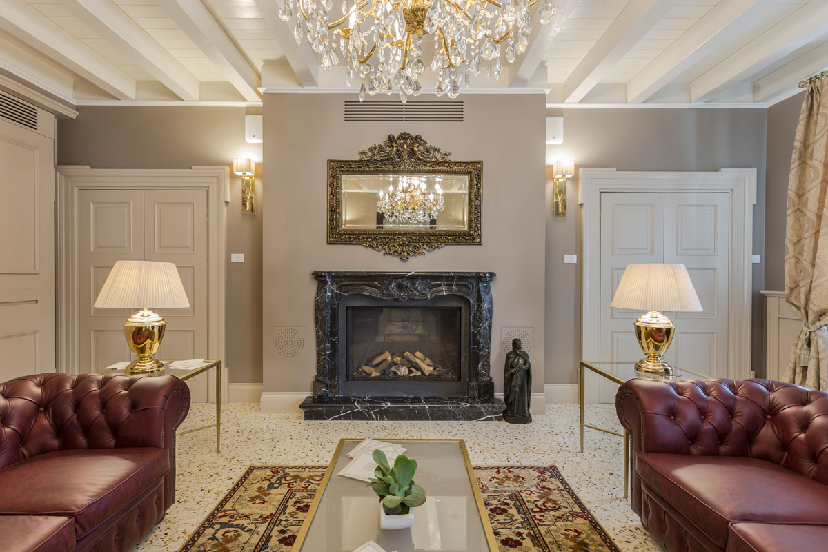 arredo-reception-hotel-di-lusso-verona-3