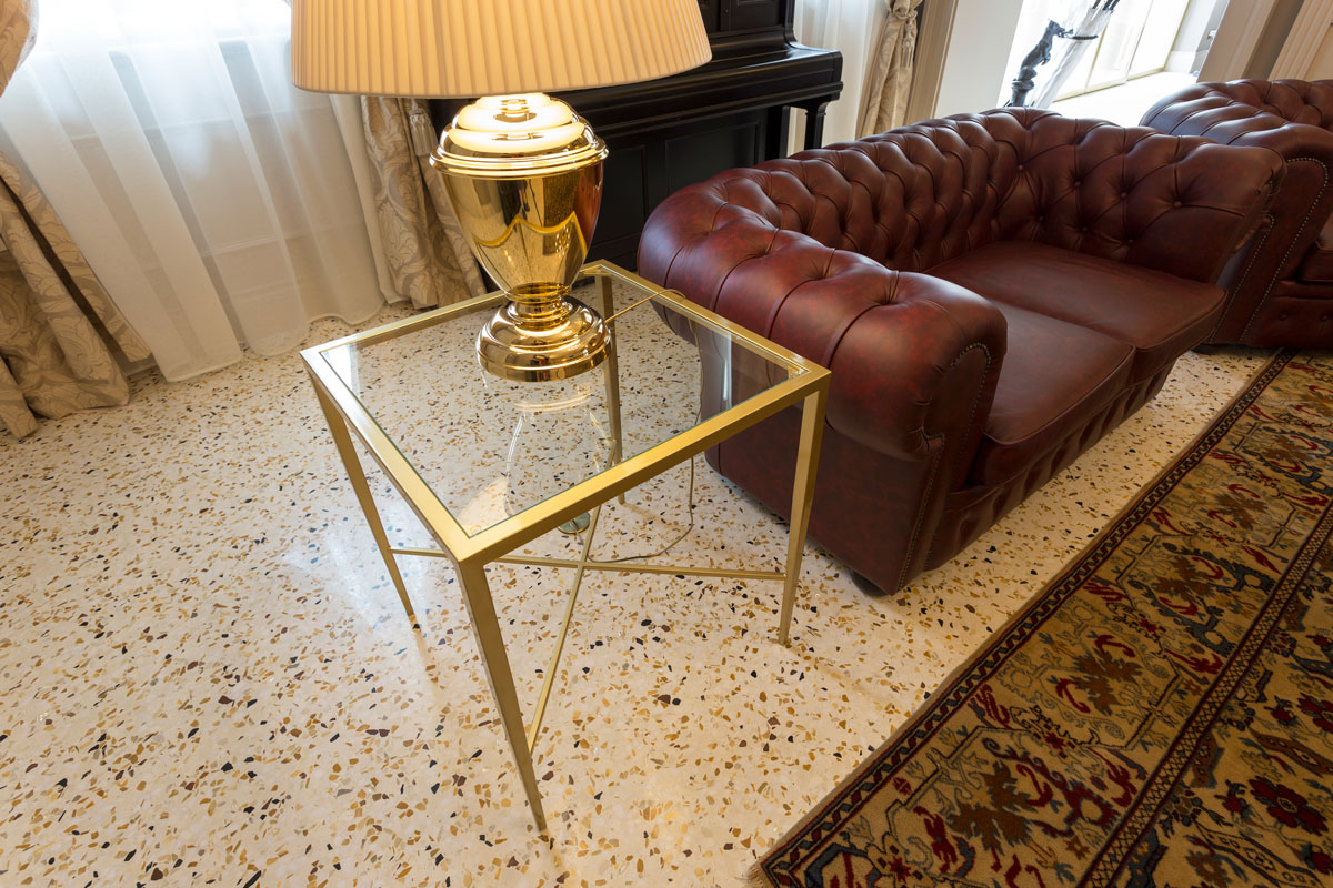 arredo-reception-hotel-di-lusso-verona-4