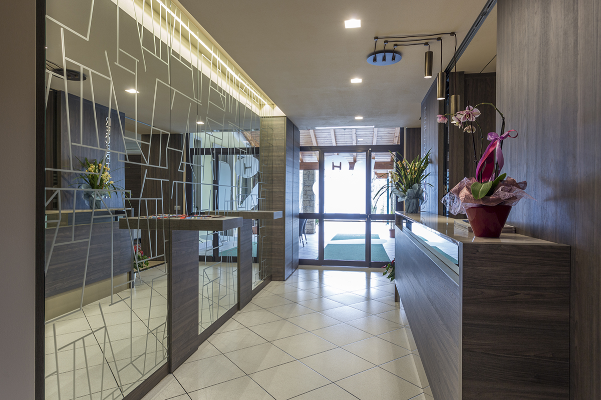 reception-moderna-legno-3