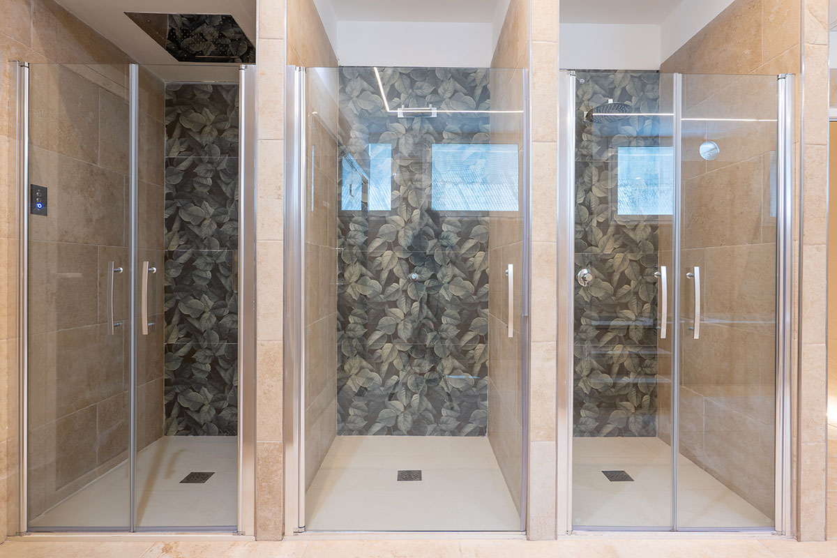 wellness-area-swimming-pool-furniture-15