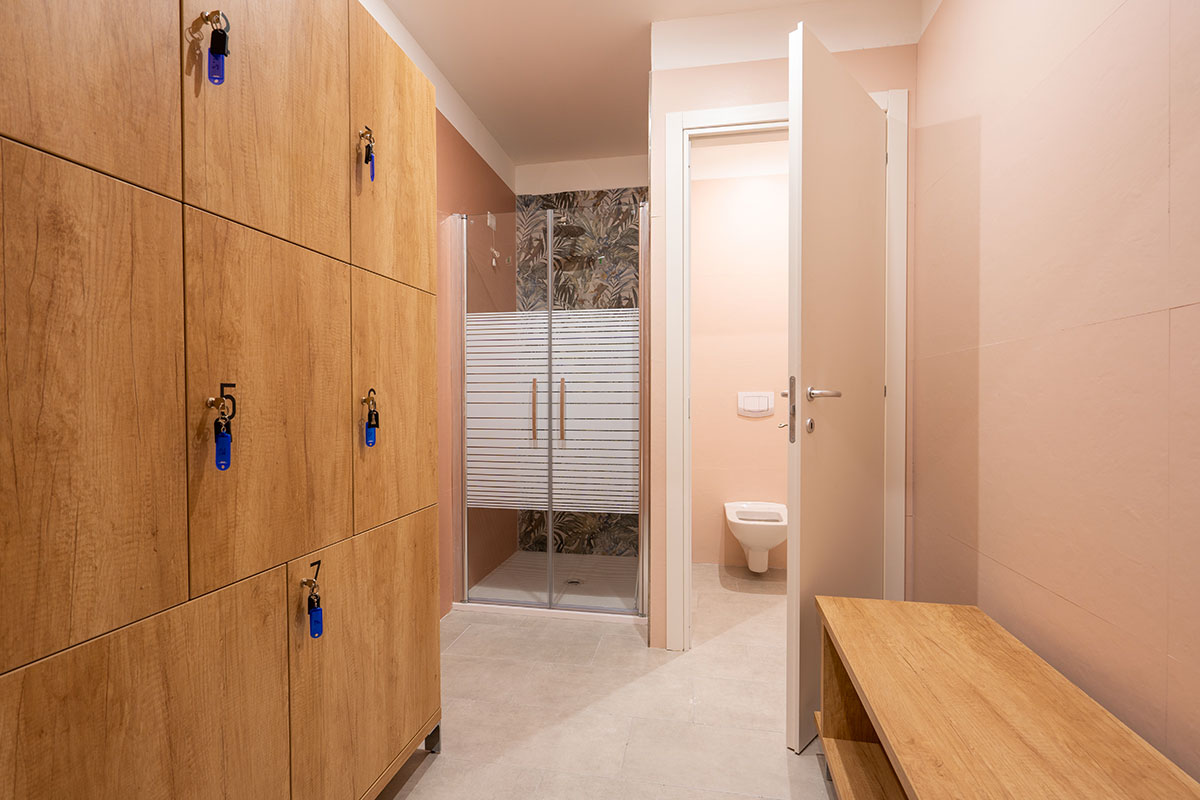 wellness-area-swimming-pool-furniture-9