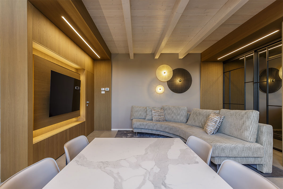 4-arredamento-lussuoso-soggiorno-su-misura