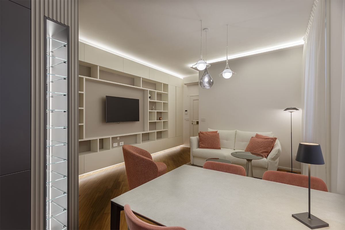 arredo-soggiorno-piccolo-su-misura-6