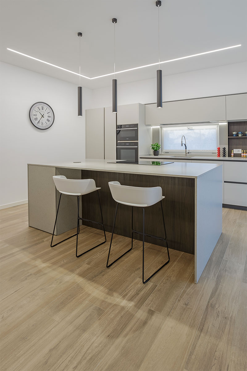 cucina-grigio-opaco-con-isola-1