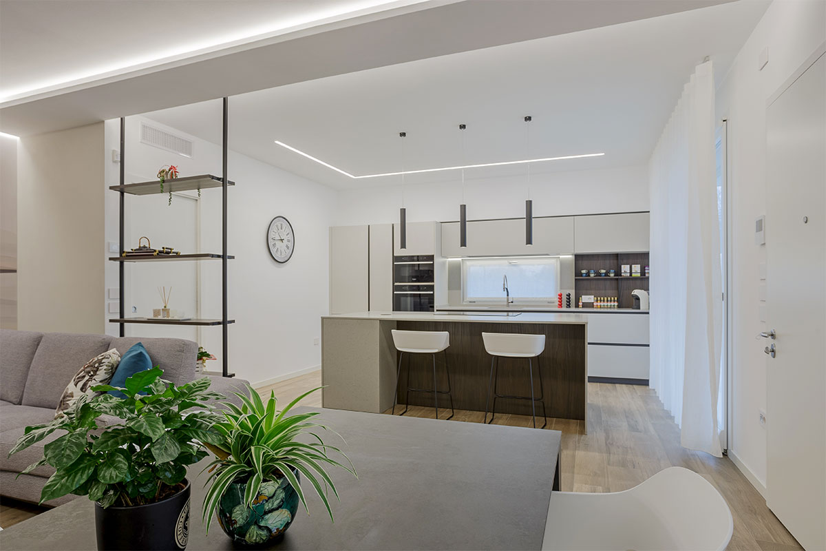 cucina-grigio-opaco-con-isola-22