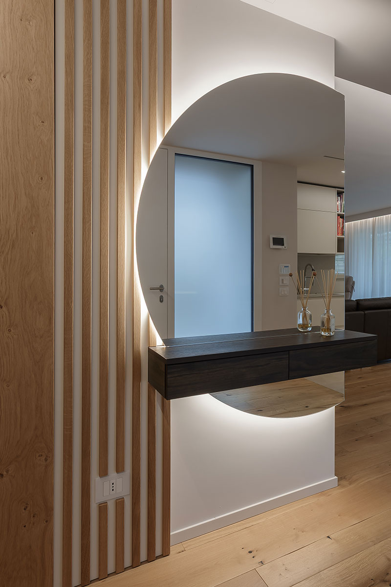 living-con-cucina-penisola-e-angolo-studio-10