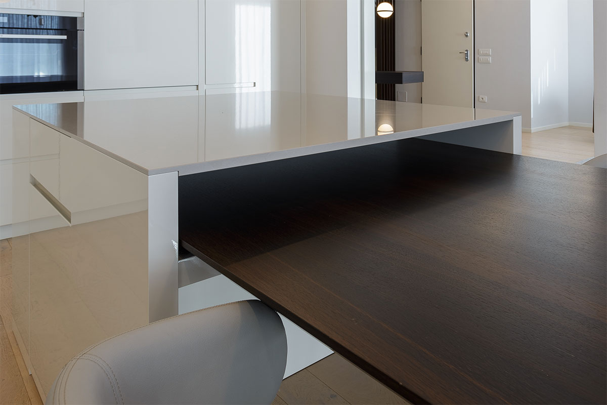 cucina-bianco-lucido-e-legno-vicenza-5