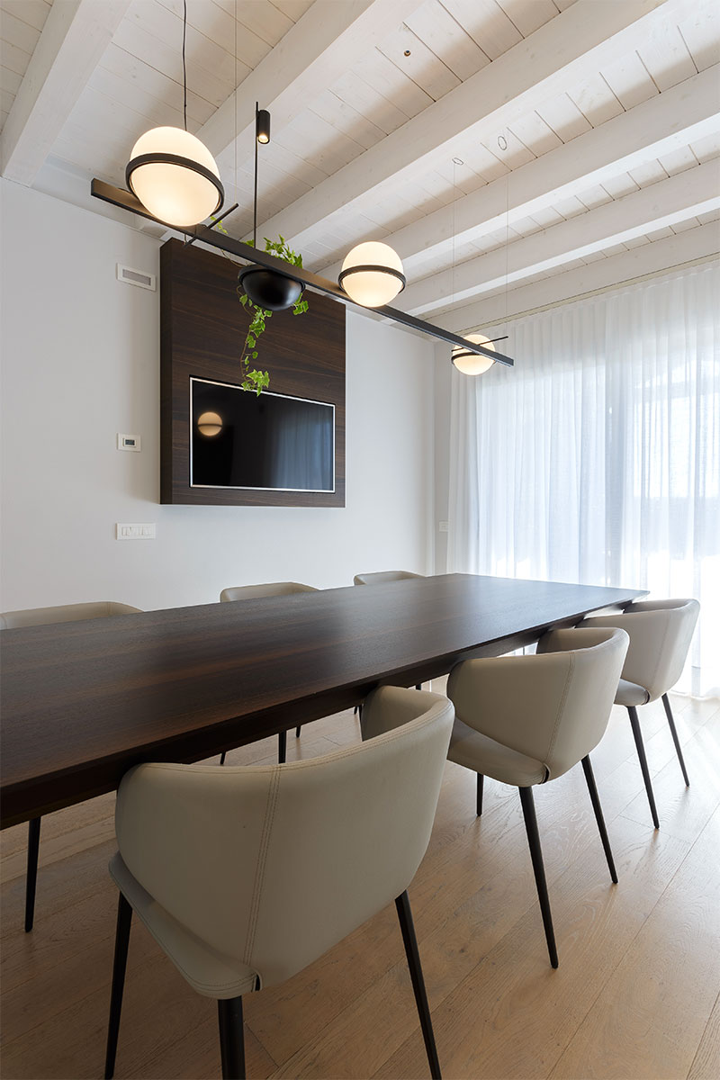 cucina-bianco-lucido-e-legno-vicenza-6