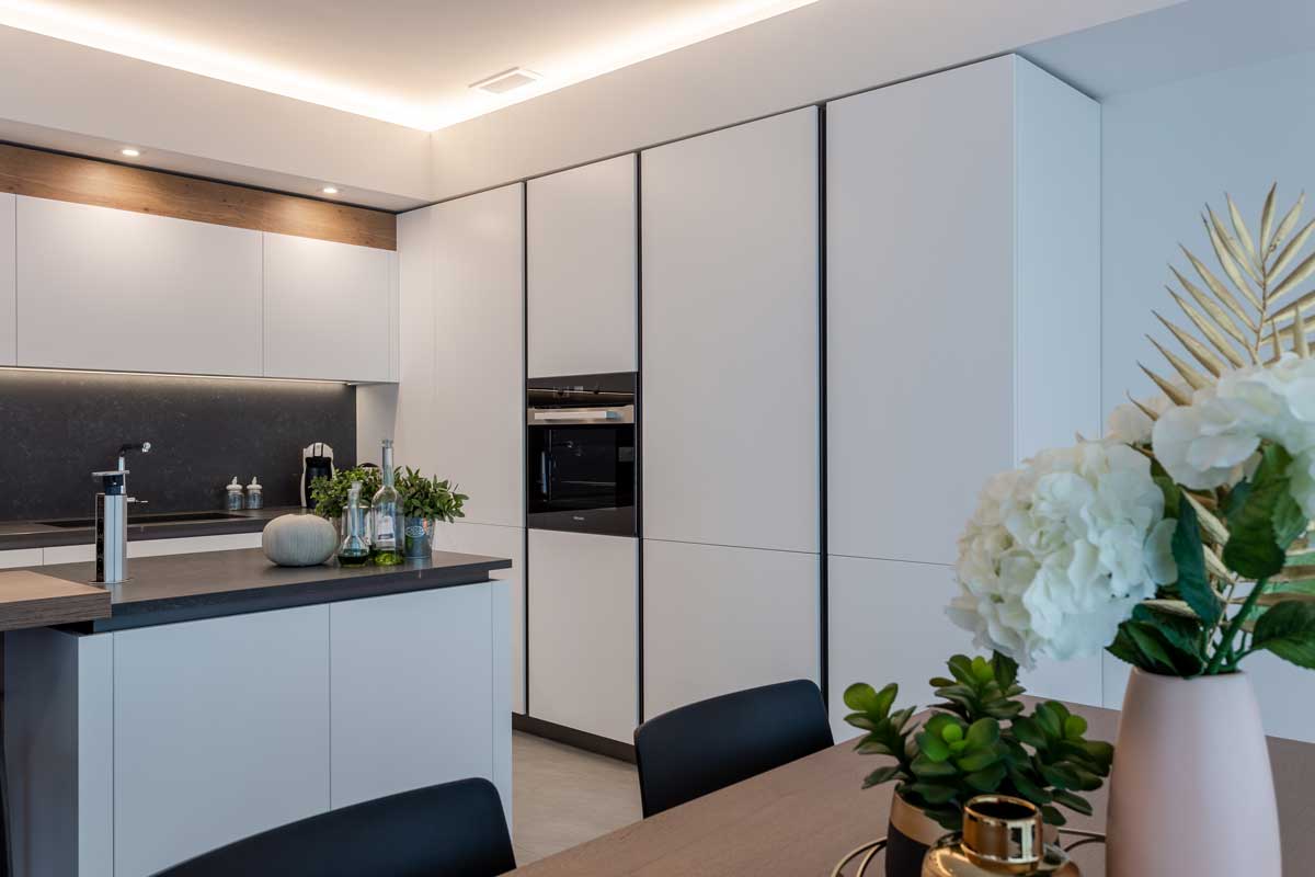 zona-giorno-open-space-cucina-isola-minimal-9