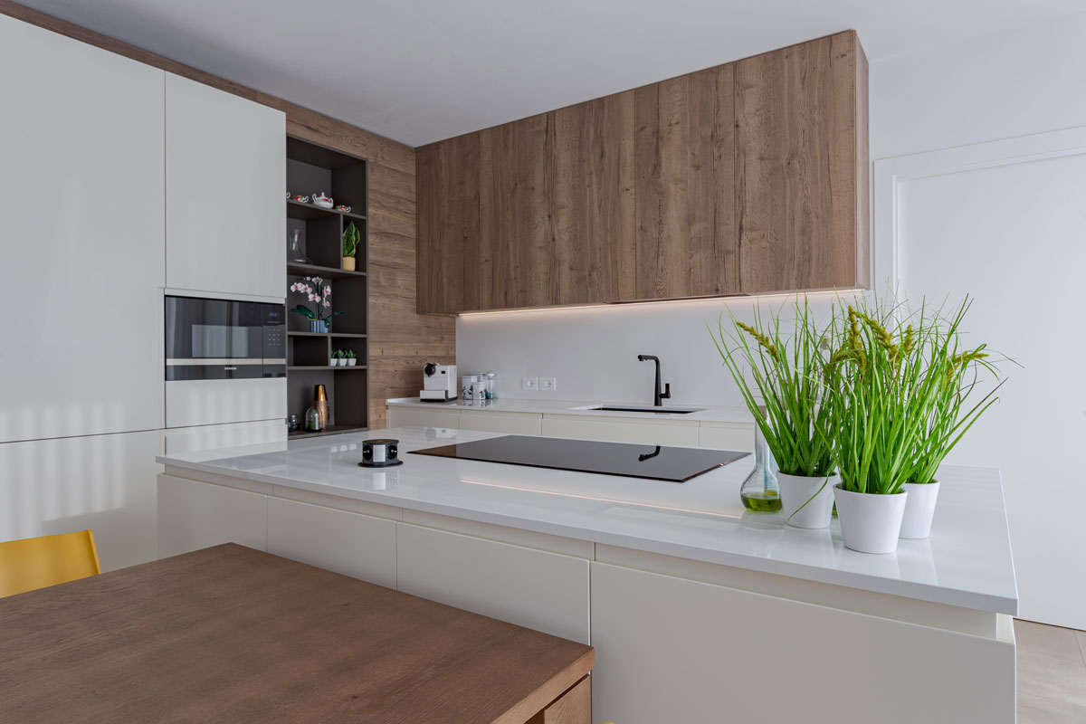 zona-giorno-toni-caldi-arredamento-su-misura-1