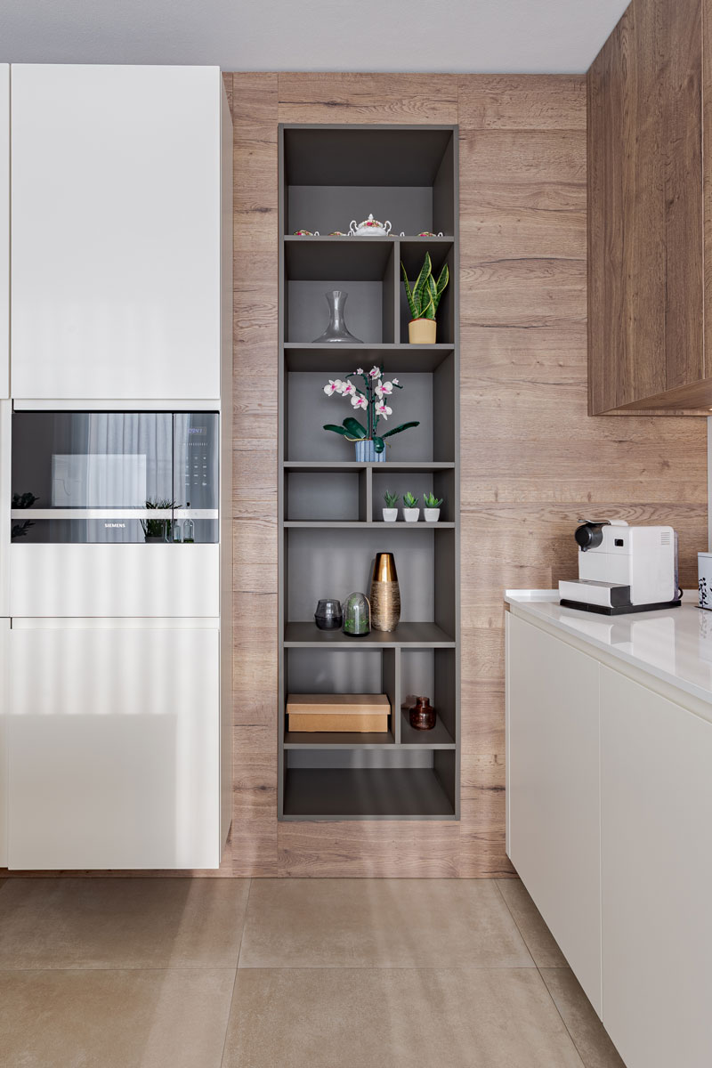 zona-giorno-toni-caldi-arredamento-su-misura-11